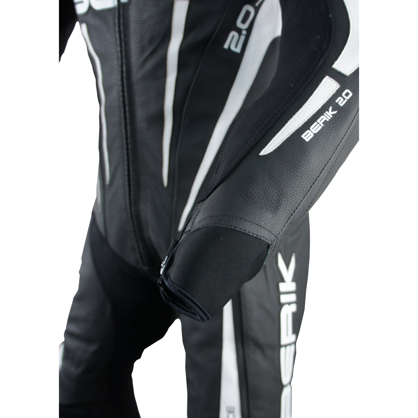 LS1-171334-BK ALL BLACK BERIK RACINGSUITS