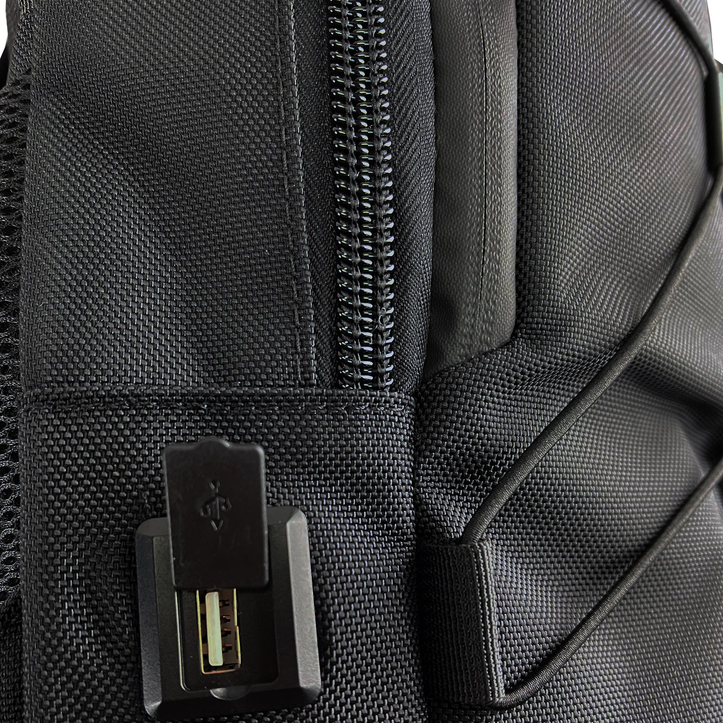 B-218101-BK GIVE CASUAL BACKPACK