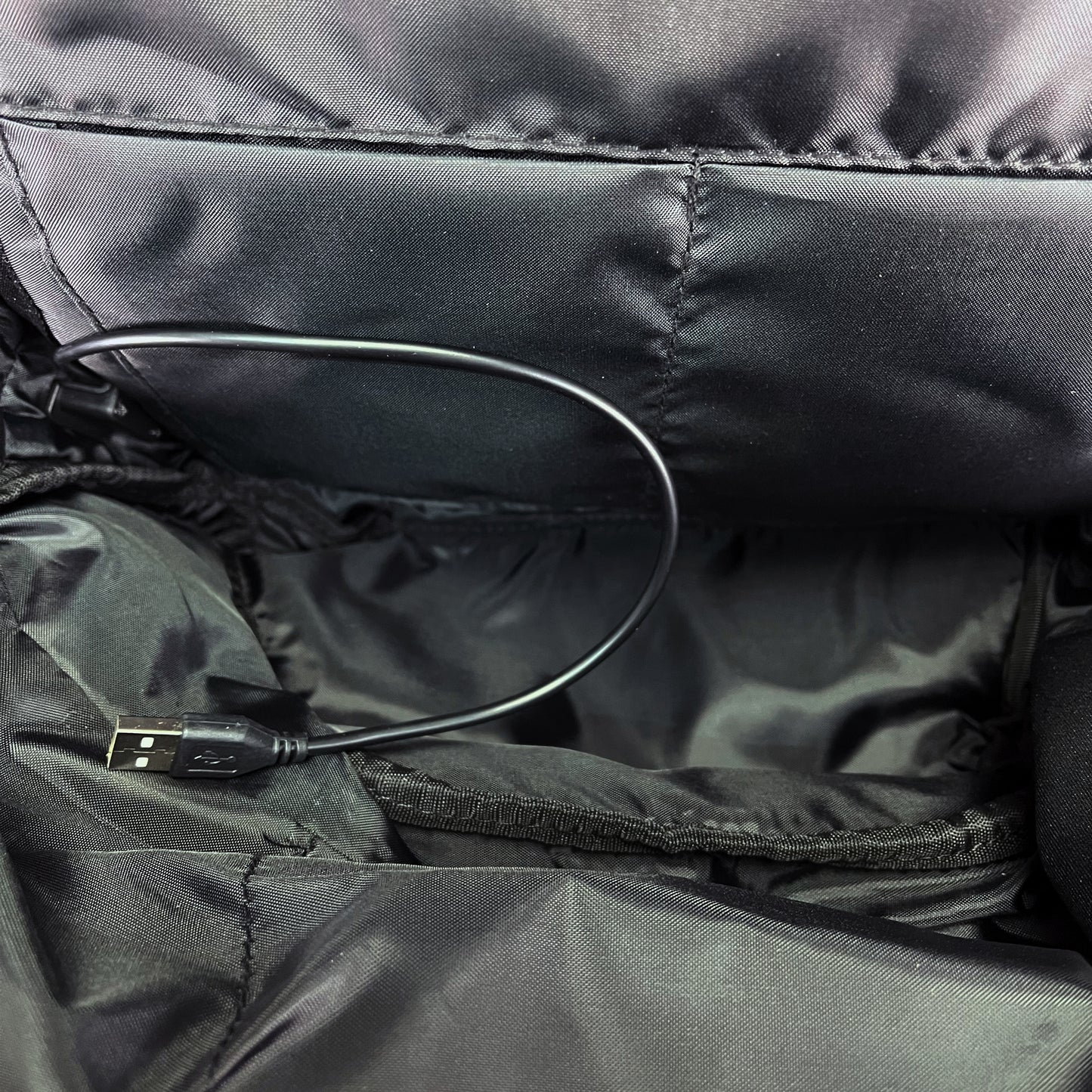 B-218101-BK GIVE CASUAL BACKPACK