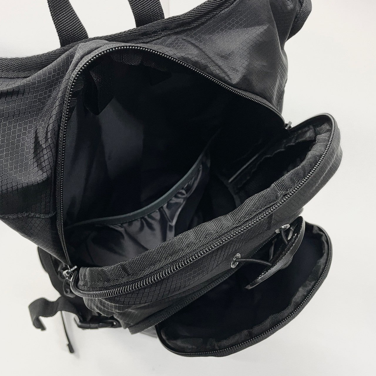 B-218101-BK GIVE CASUAL BACKPACK