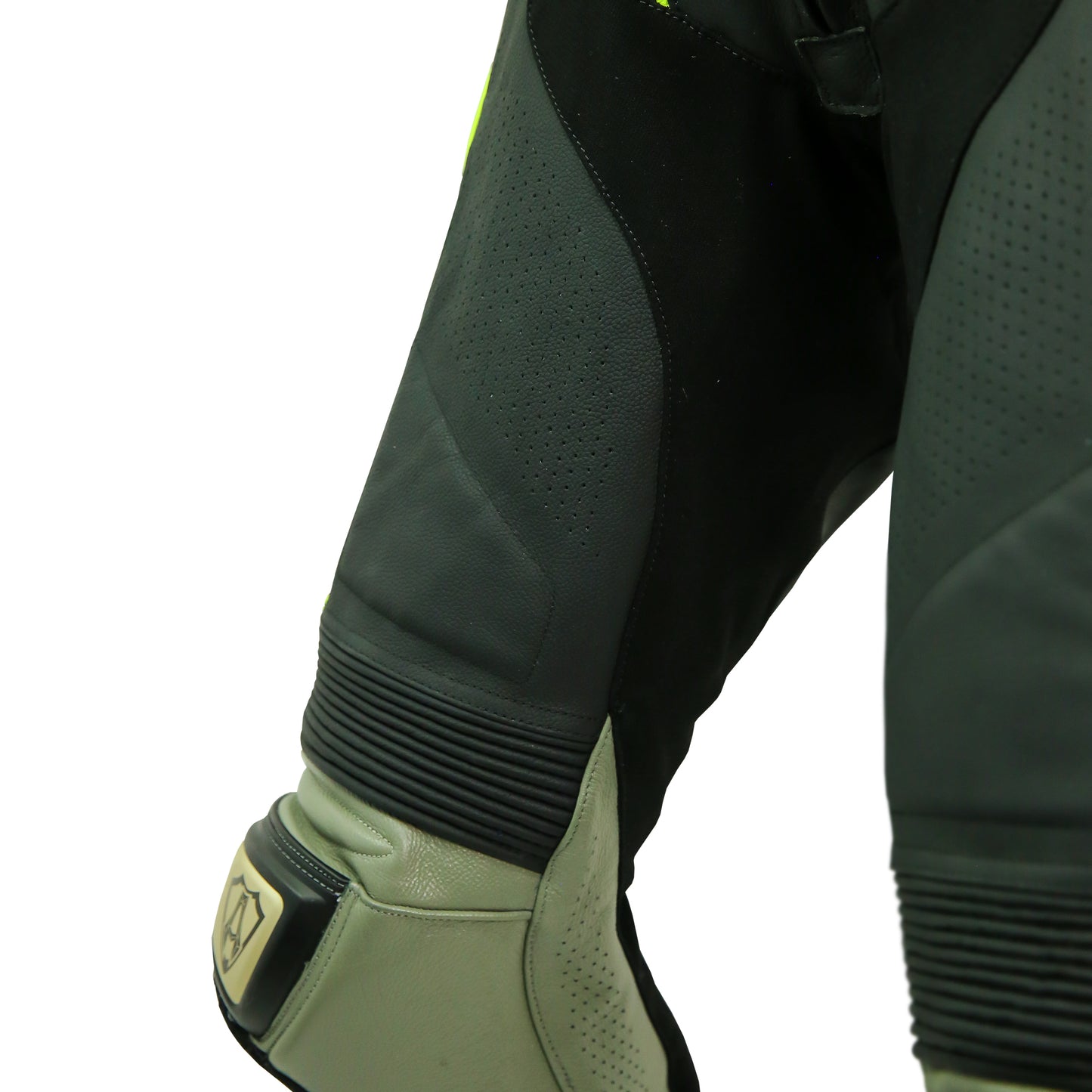 LS1-241376-AN BLACK/YELLOW ARLENNESS RACINGSUITS HIGH END MODEL
