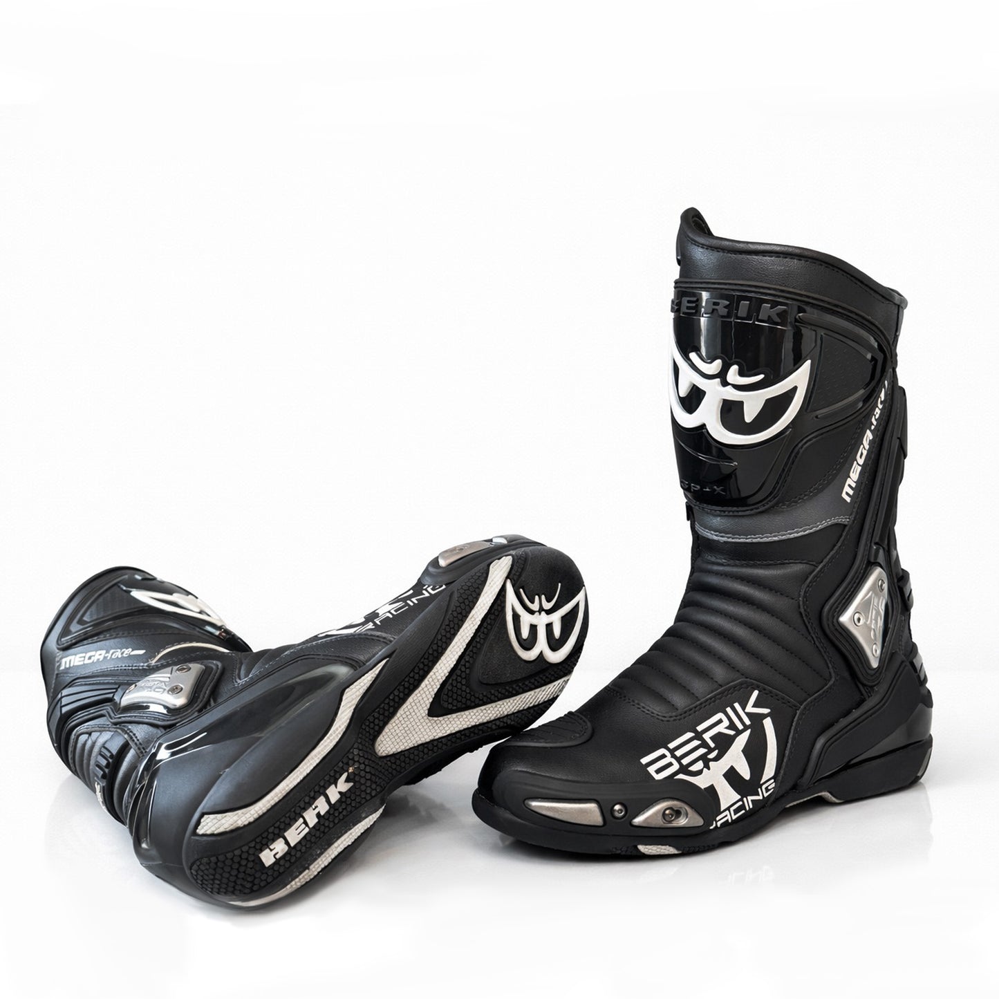 BOT-1563-BK ALL BLACK BERIK RACINGBOOTS