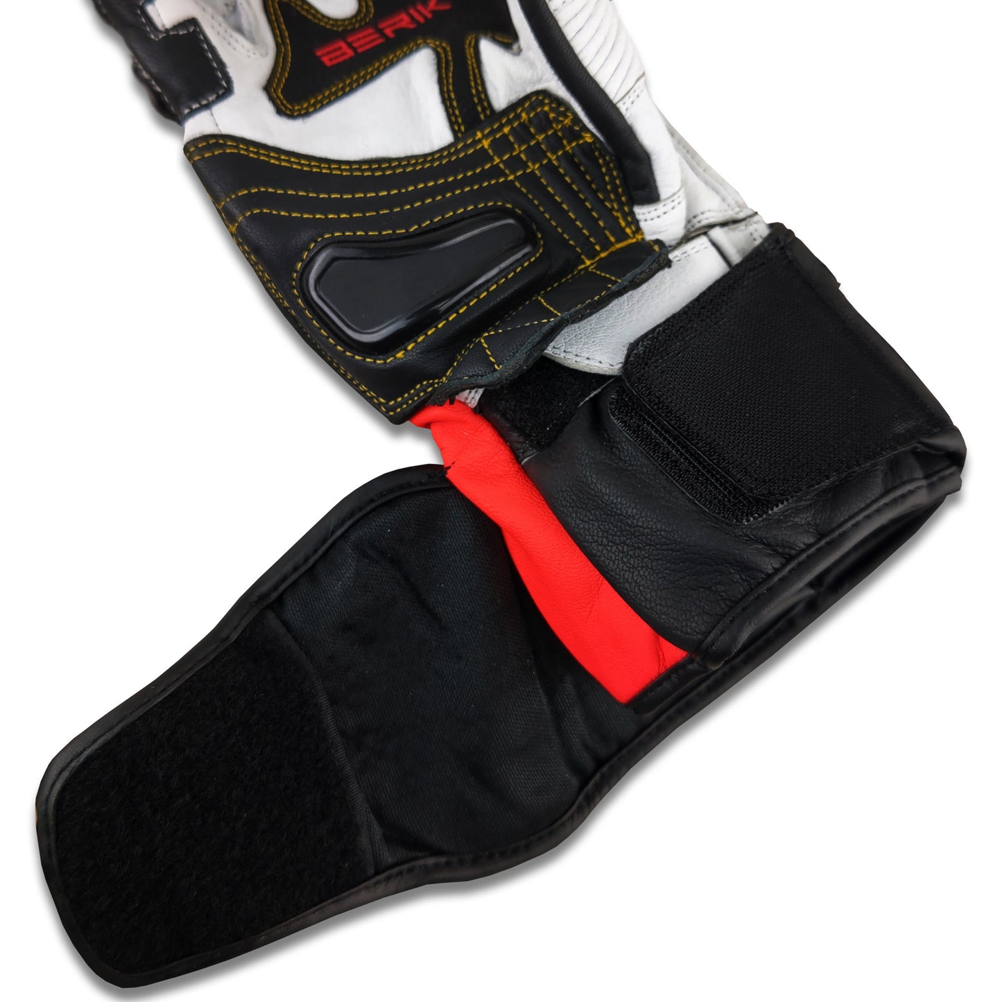 G-235106-BK  RED/BLACK BERIK RACINGGLOVE