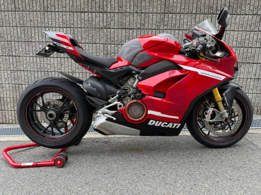 DUCATI PANIGALE V4s ドゥカティパニガーレV4s