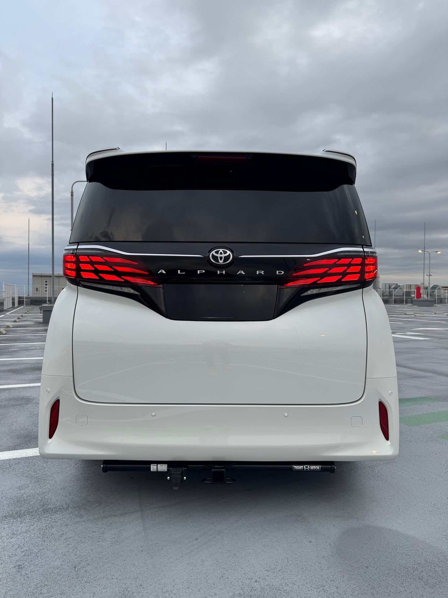 トヨタアルファードZ　レクサス純正２１インチホイール ４WD ヒッチメンバー　