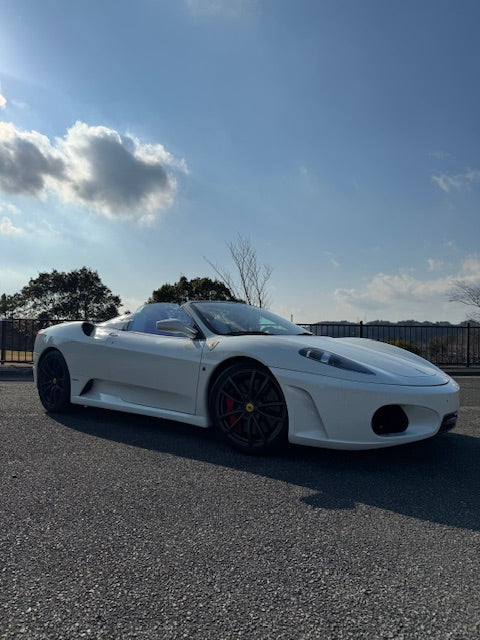 フェラーリF430スパイダー　ビアンコロッソ　カーボンブレーキ　クライスジークマフラー