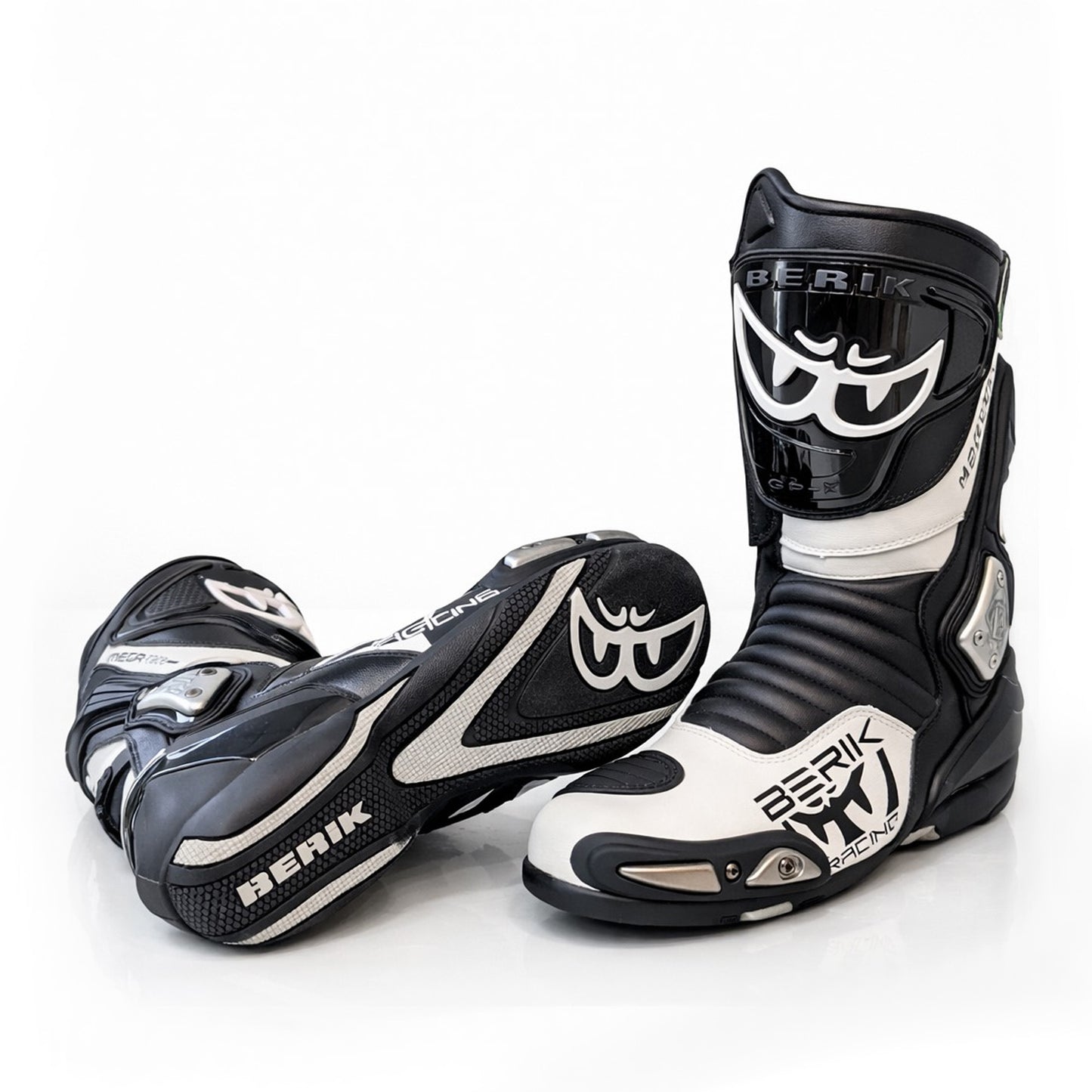 BOT-1563-BK BLACK/WHITE BERIK RACINGBOOTS