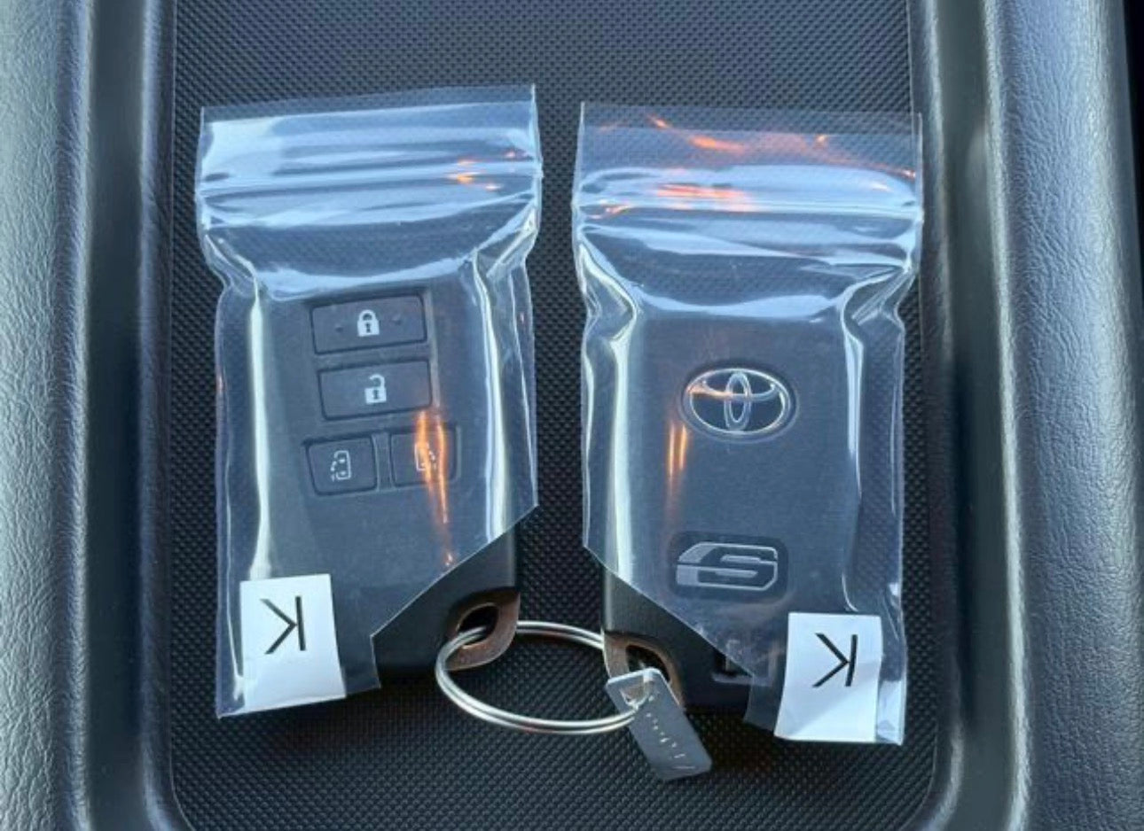 トヨタハイエースダークプライムS　新車登録未使用車 ディーゼルターボ　トランポに