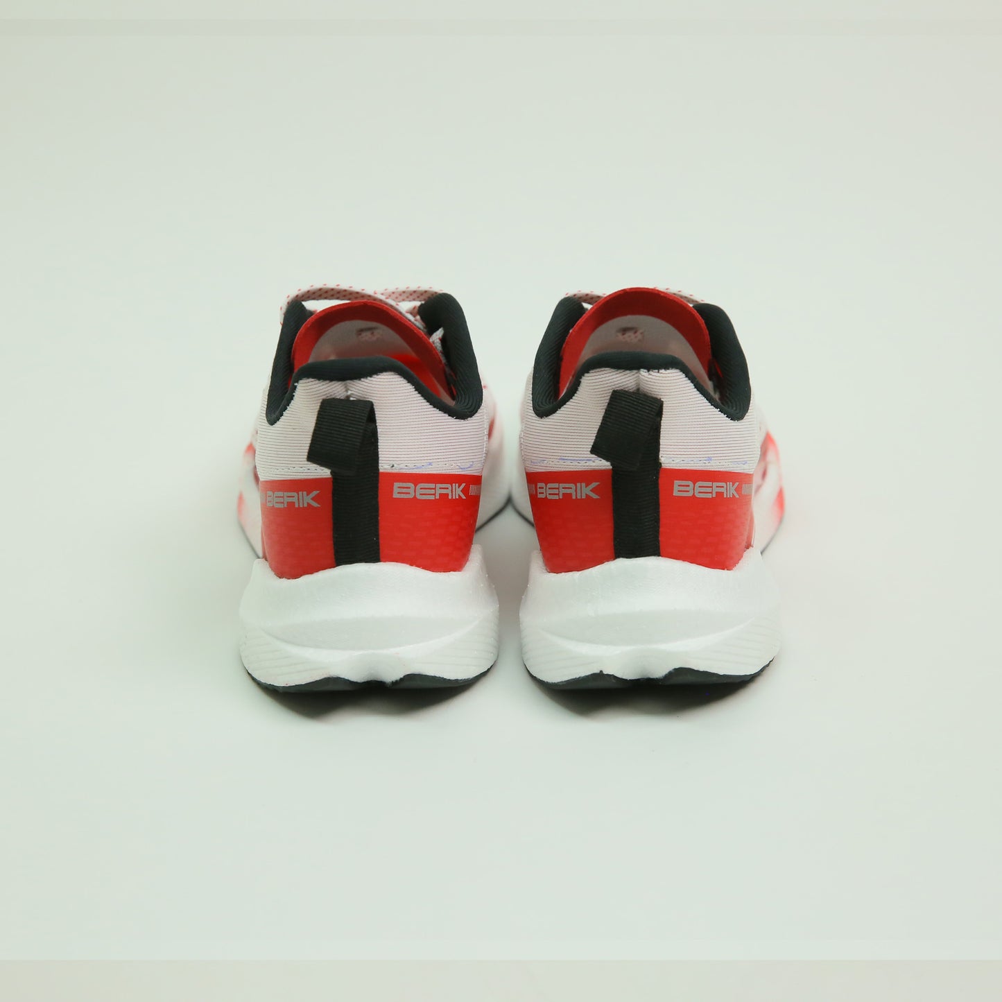 R4-RACE WHITE/RED BERIK SNEAKER SHOE